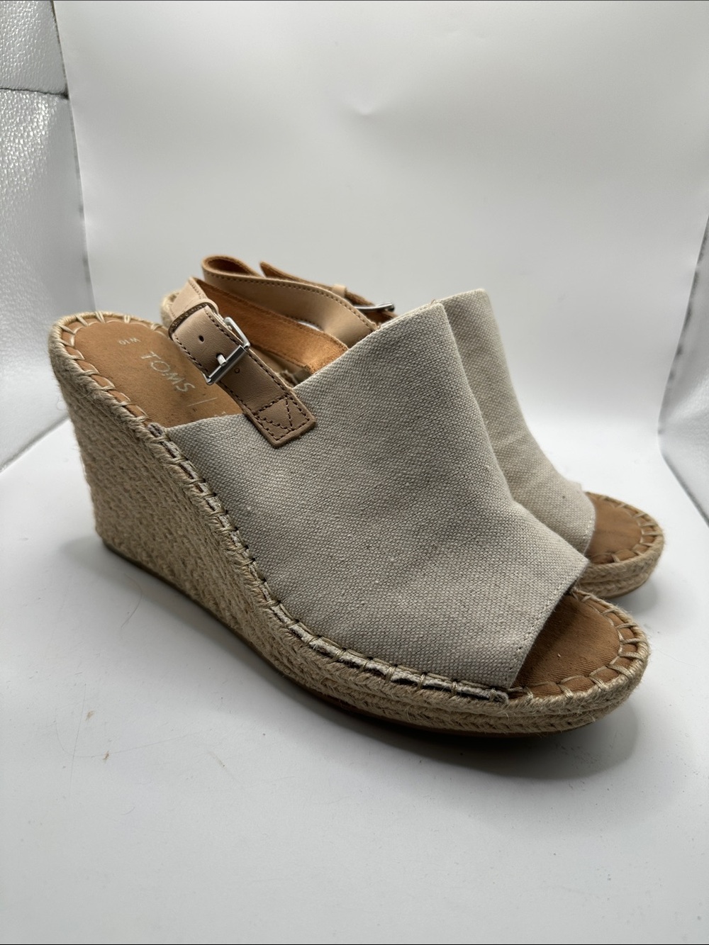 Toms Beige Canvas Espadrille Wedge Sandals size 10